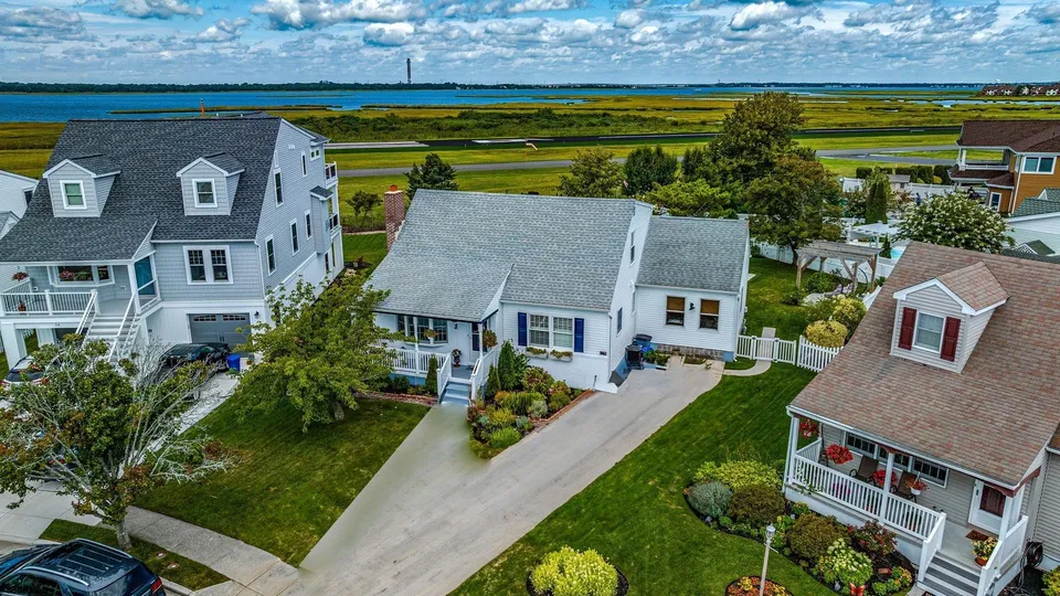 We see a birds-eye view of a single-family home in Ocean City, NJ.